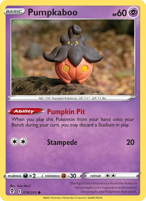 Pumpkaboo 076/203 Evolving Skies Pokémon card, Common, front scan